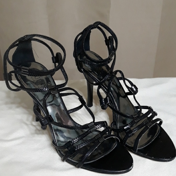 Guess by Marciano black strappy heels - Picture 1 of 6
